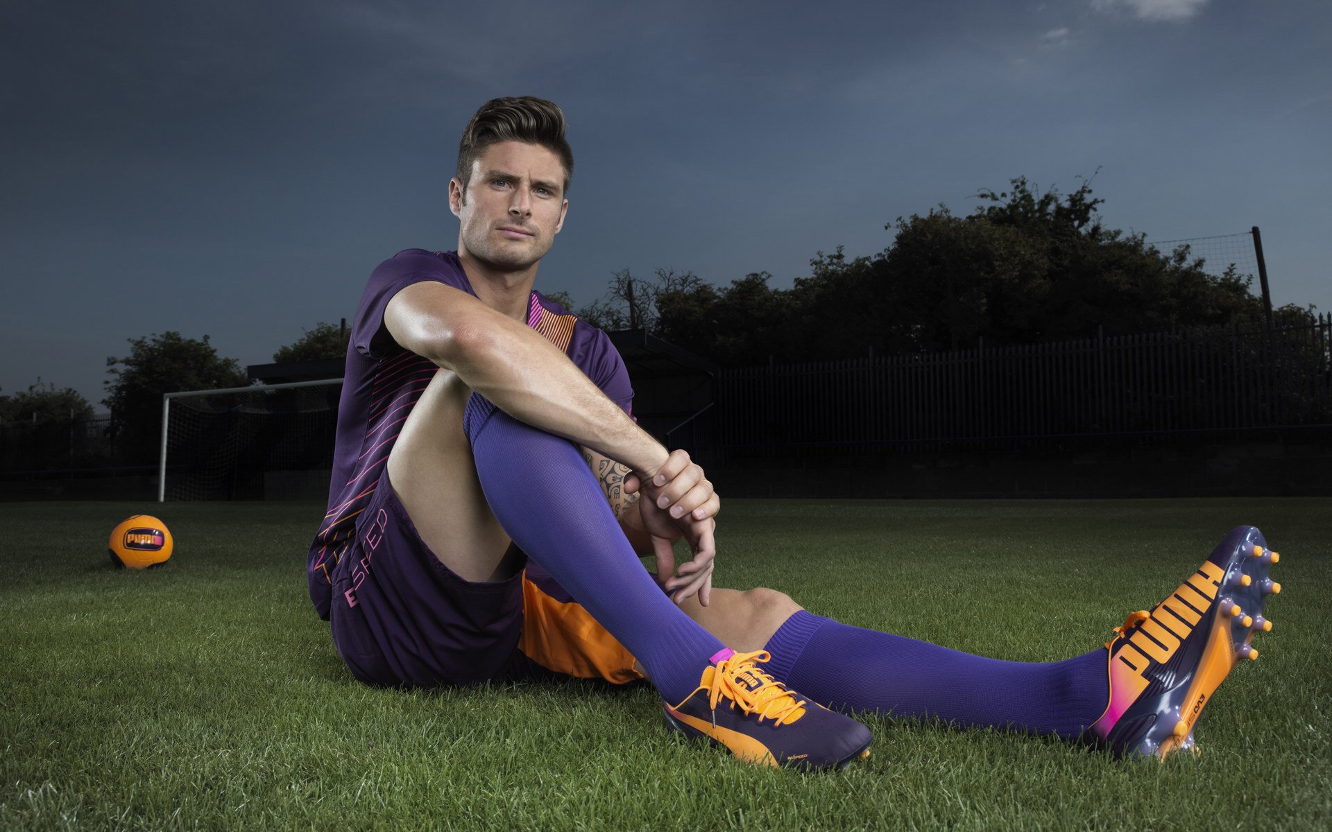 球员在中超赛场上凭借高效跑动贡献防守数据,中超球员技术统计