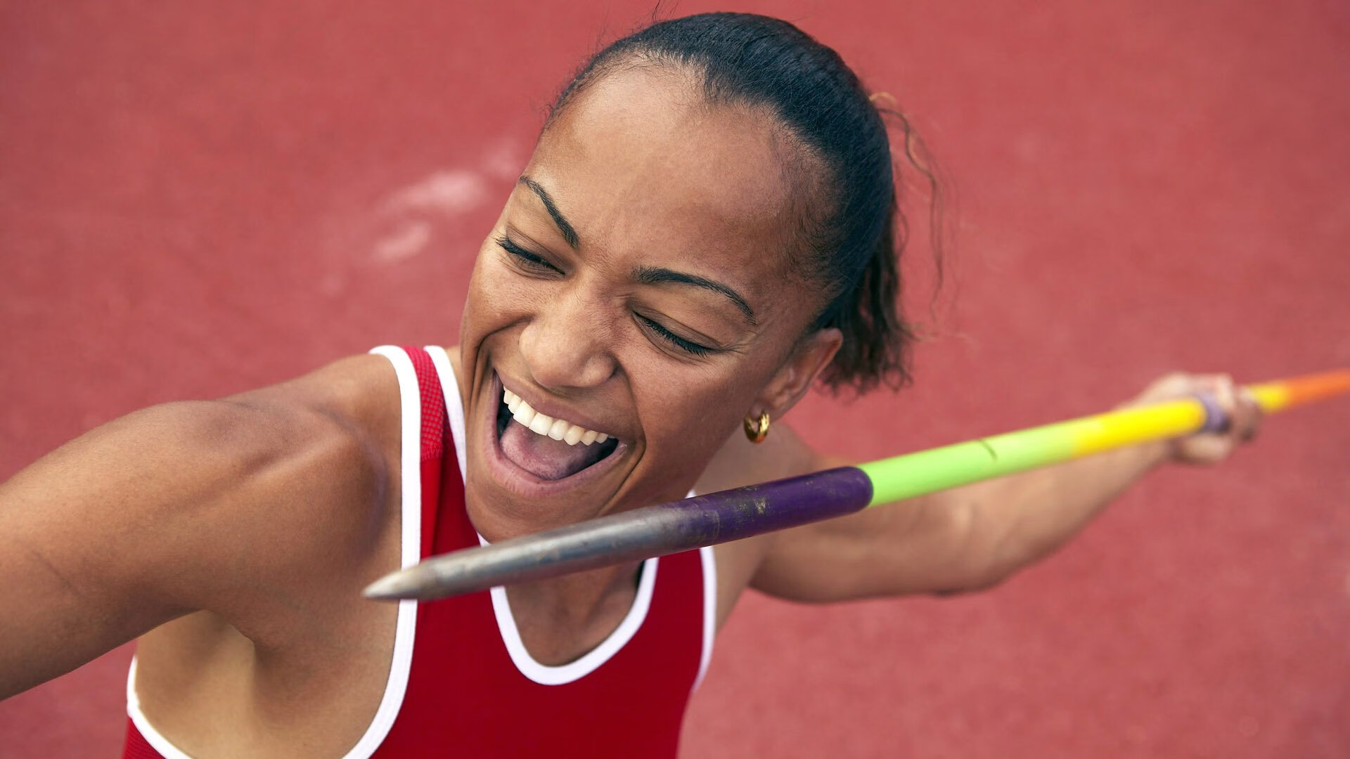 “帕布罗·马特拉的无畏拼搏精神，带领阿根廷美洲狮队战胜挑战”