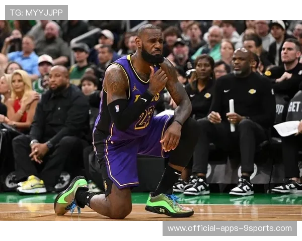 湖人防守效率联盟前列，詹姆斯状态稳定，湖人队的詹姆斯