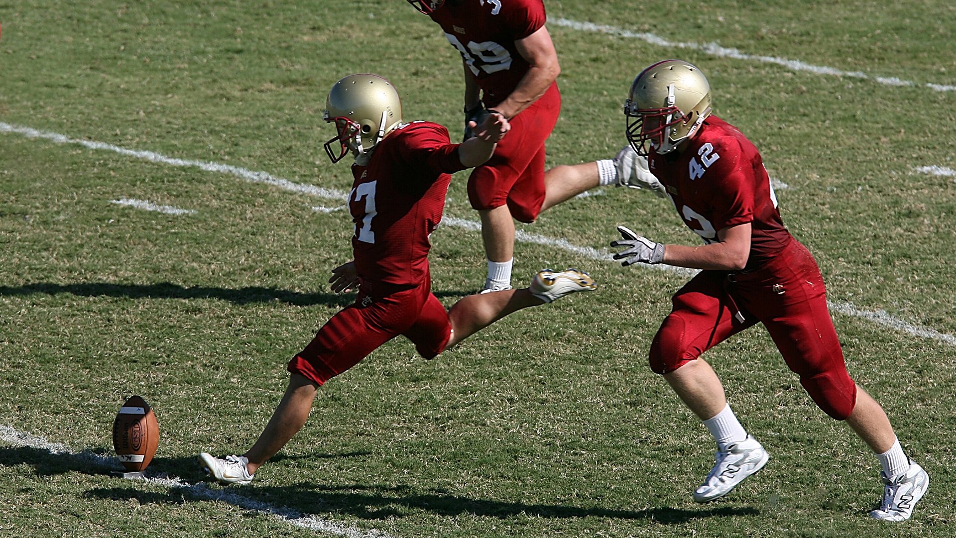 九游在线玩-篮球梦点燃热血的青春舞台，篮球梦演讲